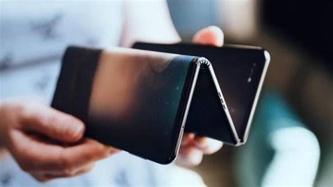 S­a­m­s­u­n­g­ ­k­a­t­l­a­n­a­b­i­l­i­r­ ­t­e­l­e­f­o­n­ ­p­a­z­a­r­ı­n­ı­ ­d­o­m­i­n­e­ ­e­d­i­y­o­r­